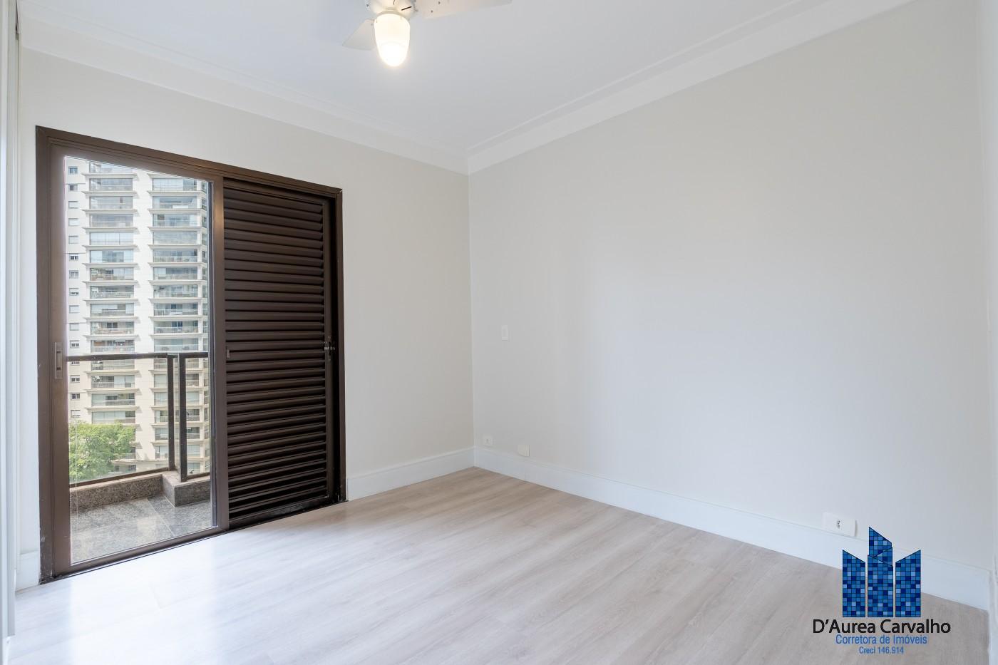 Dormitorio com Varanda