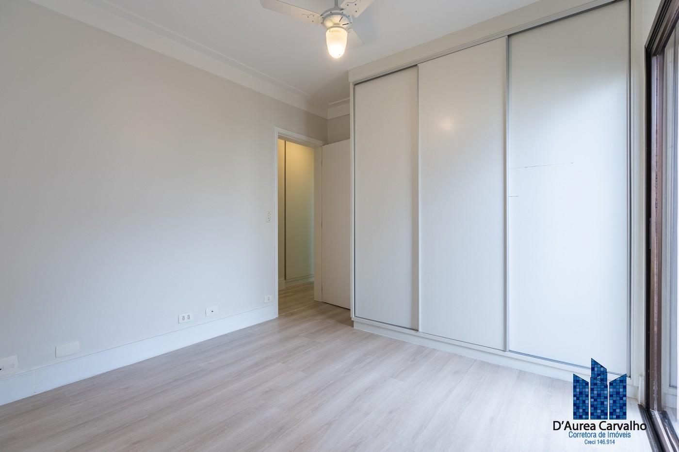Dormitorio com Varanda