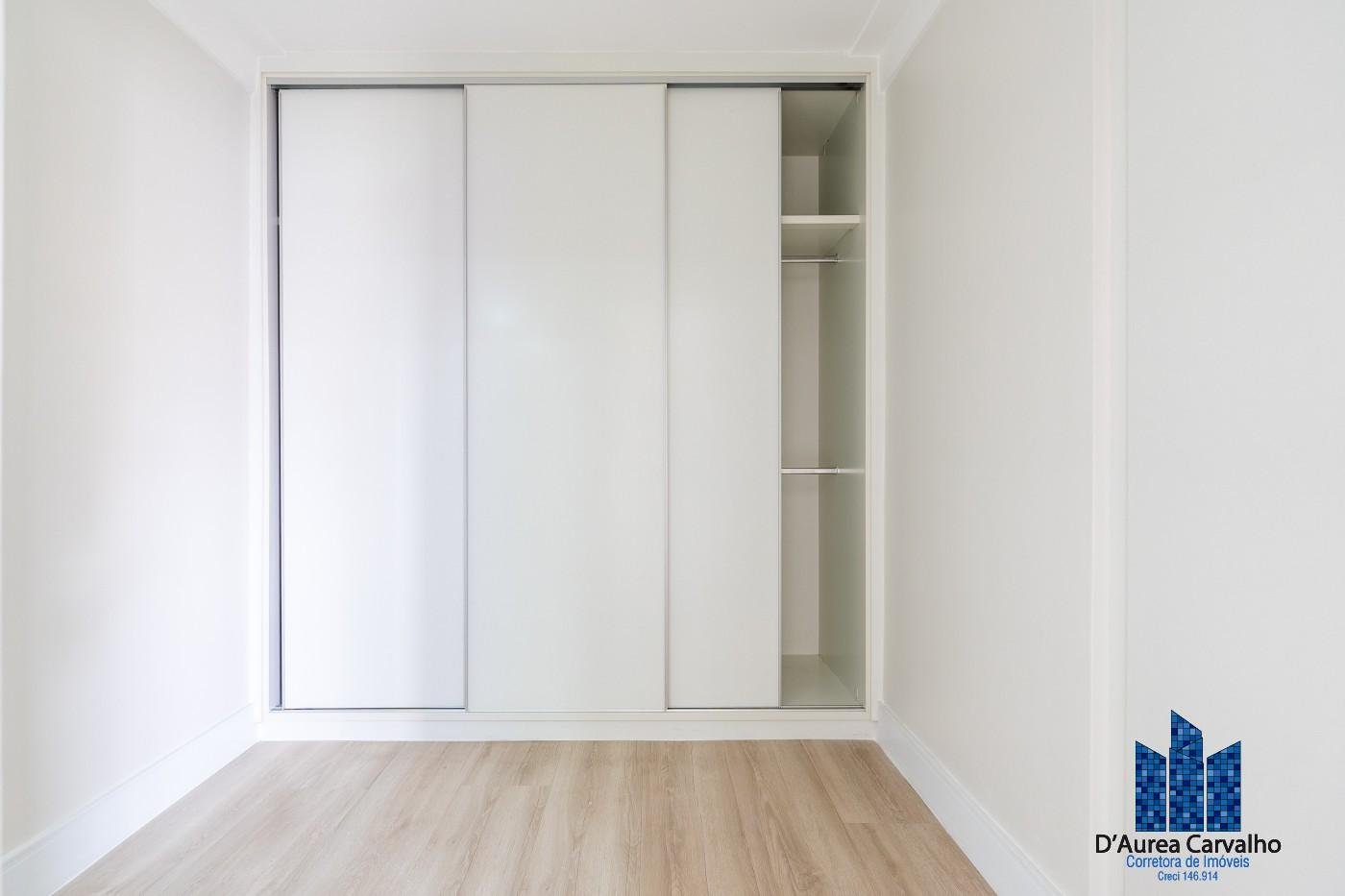 Closet Sute