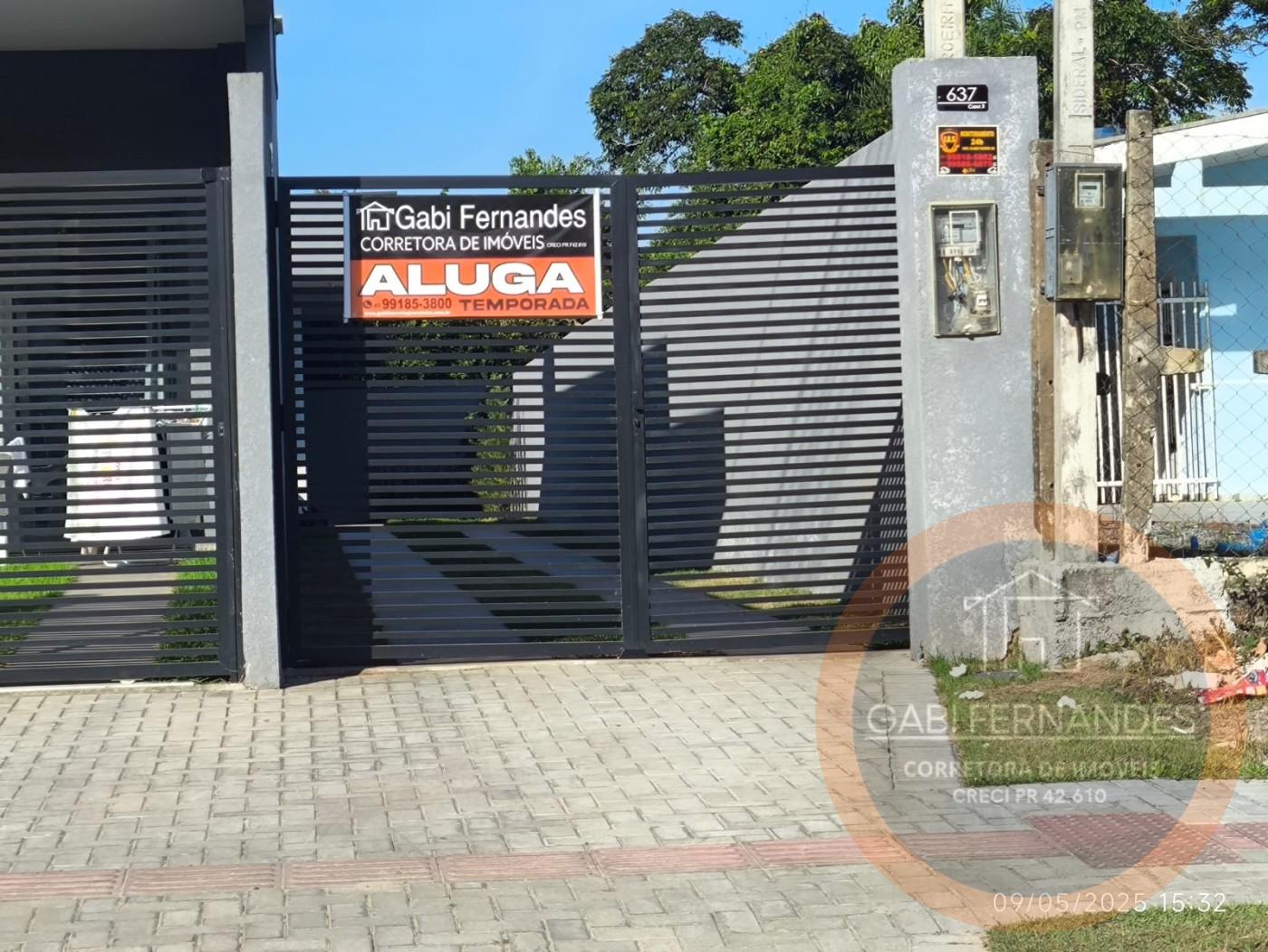 Casa para Temporada, em Guaratuba, bairro Cohapar, 2 dormitórios, 1 banheiro, 1 suíte, 3 vagas