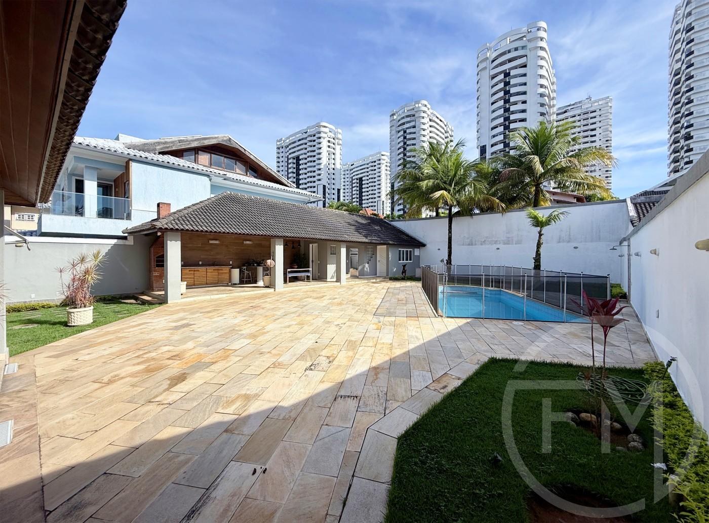 rea de lazer da casa  venda no condomnio Crystal Lake