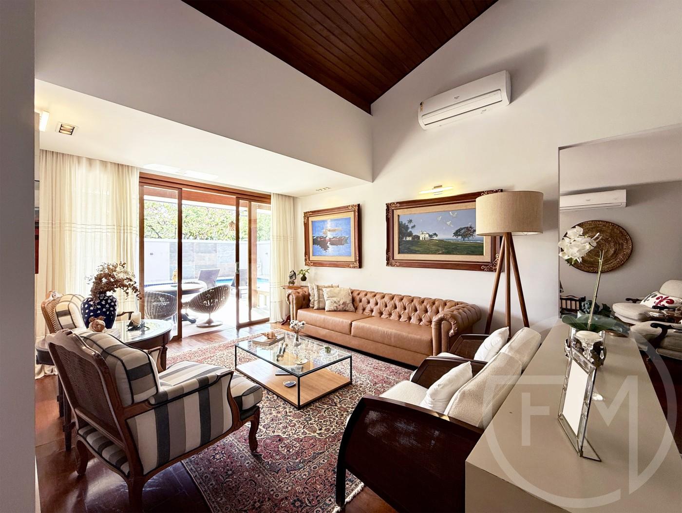 Sala de estar da casa  venda no Santa Marina