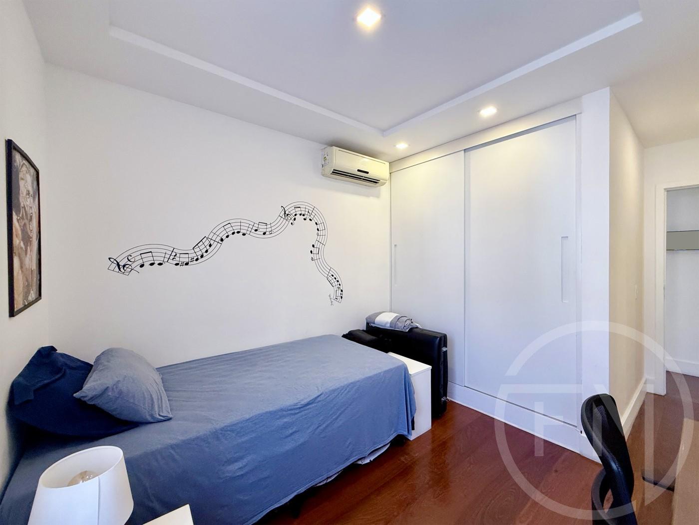 Sute 1 da casa  venda no Santa Marina