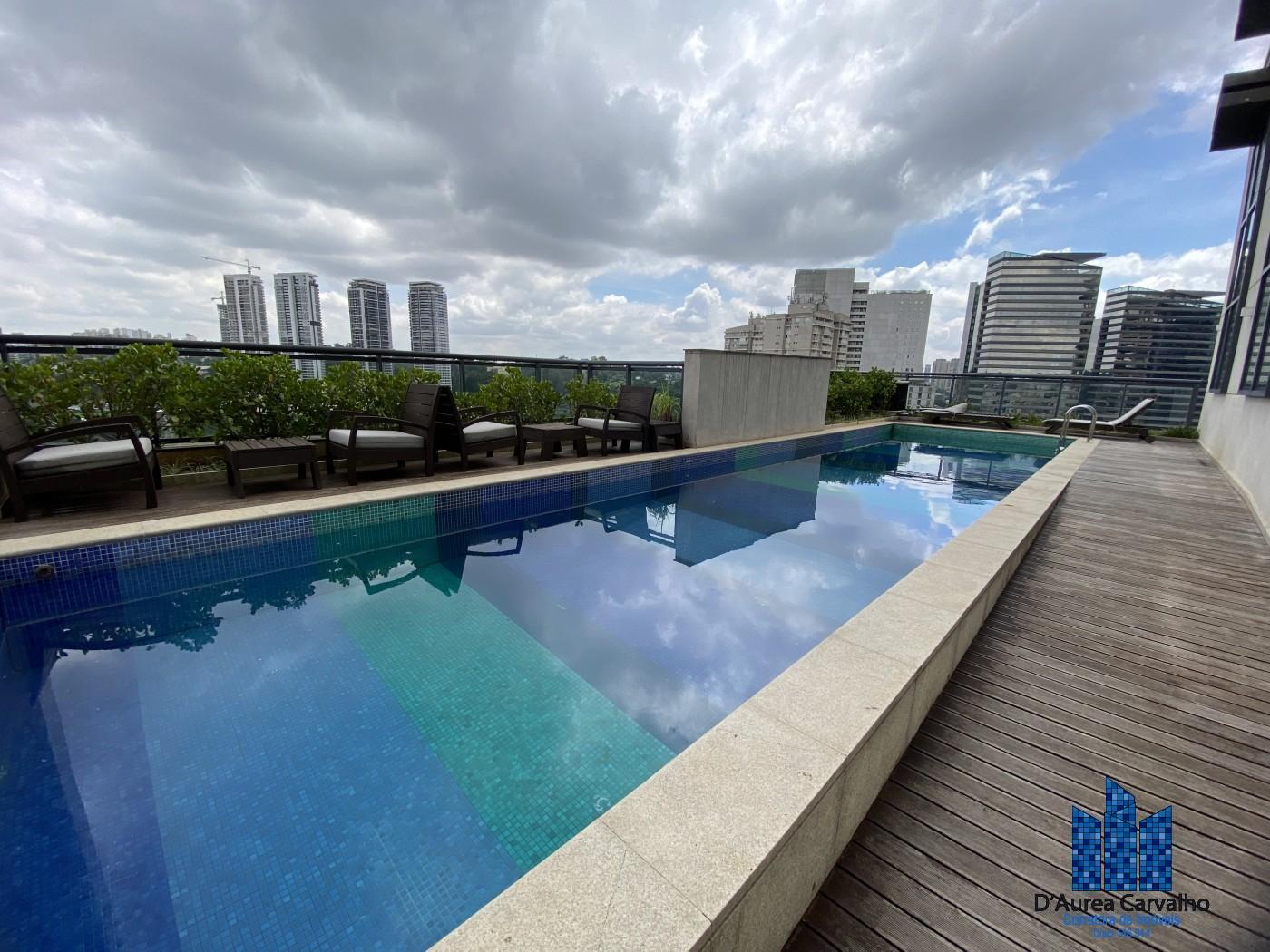 Piscina no Rooftop