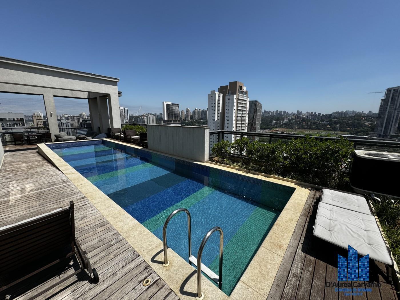 Piscina no Rooftop