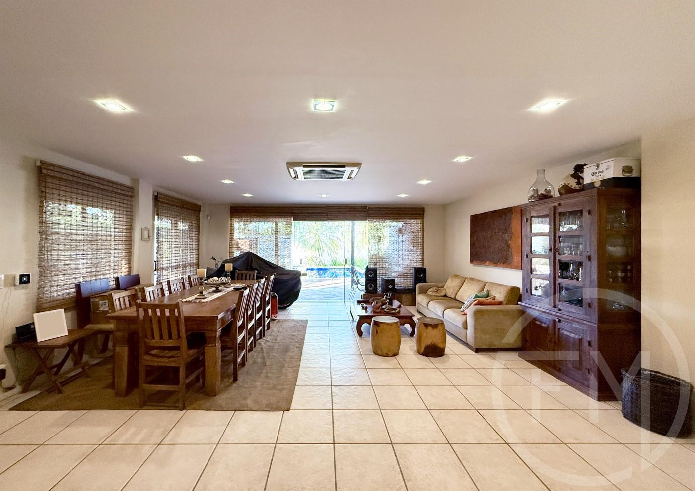 Sala da casa  venda no condomnio Portofino