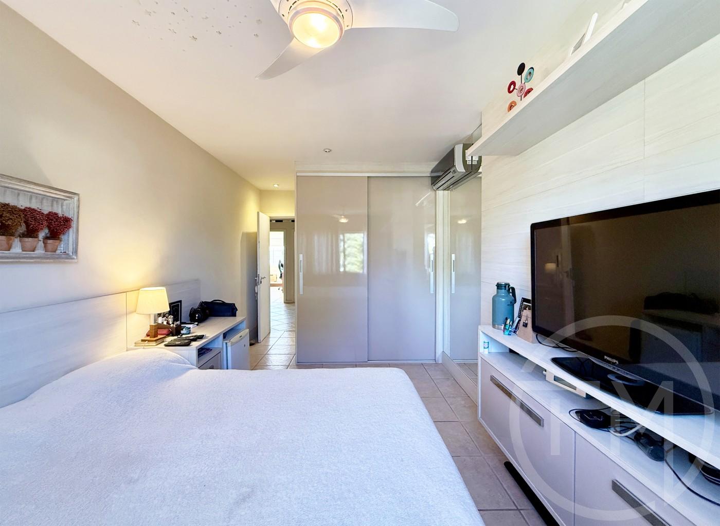 Sute 1 da casa  venda no condomnio Portofino