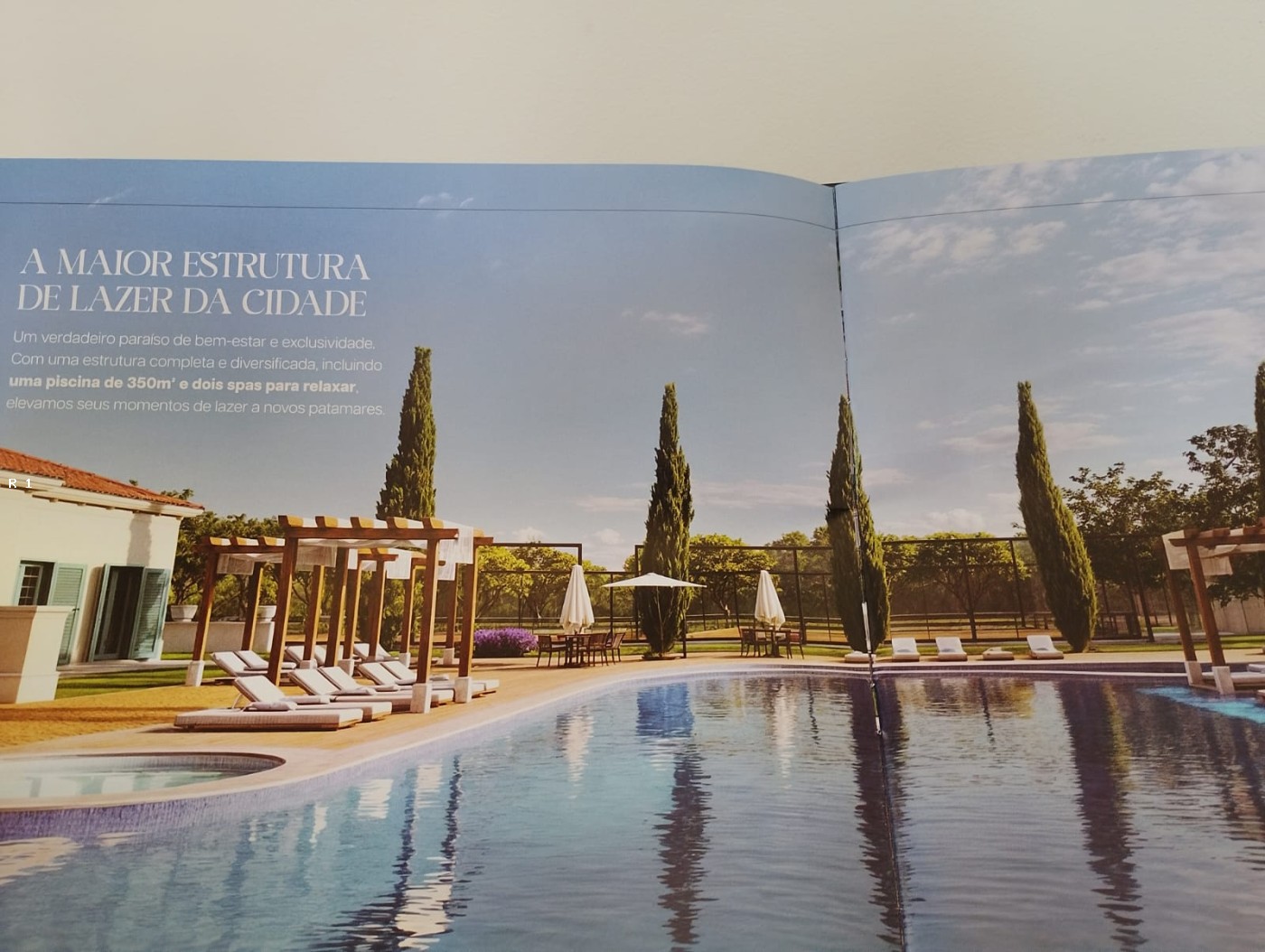 PISCINA DE 350m-2 SPAS