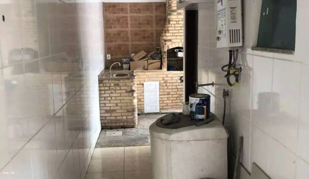 rea de servio e churrasqueira