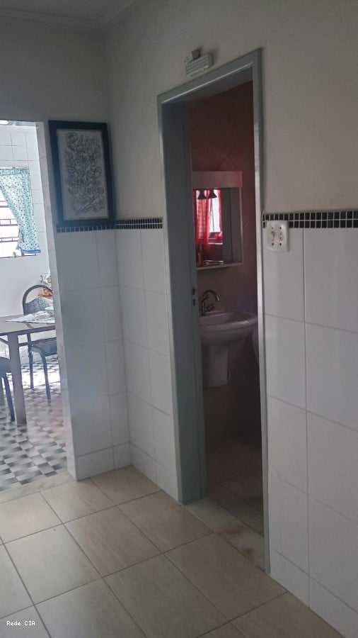 Sala acesso aos quartos e corredor