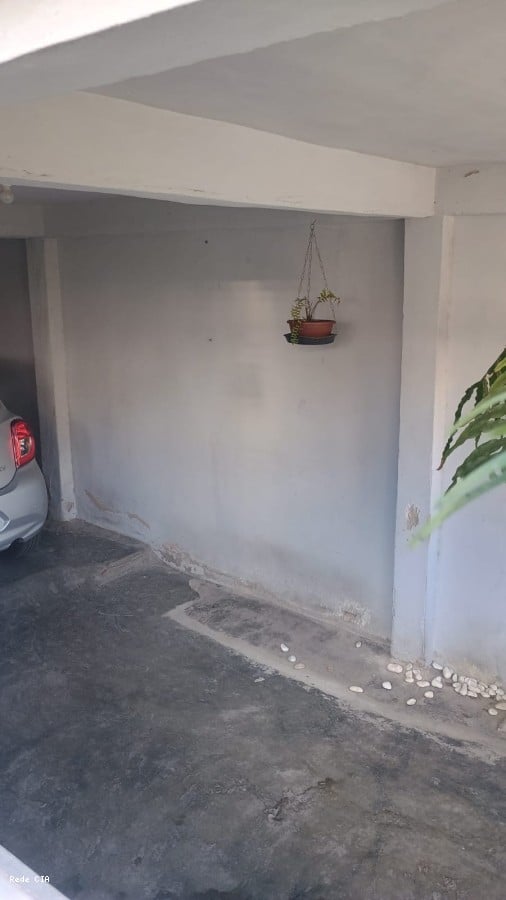 Garagem coberta 2 vagas
