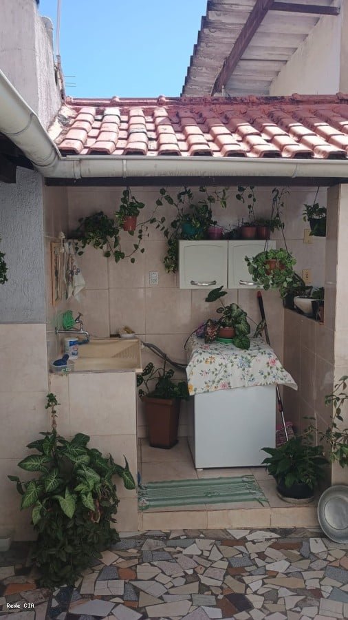 rea de servio casa 2