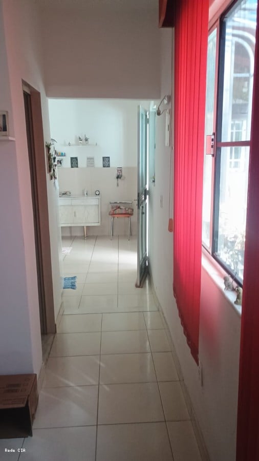 Corredor interno casa 2