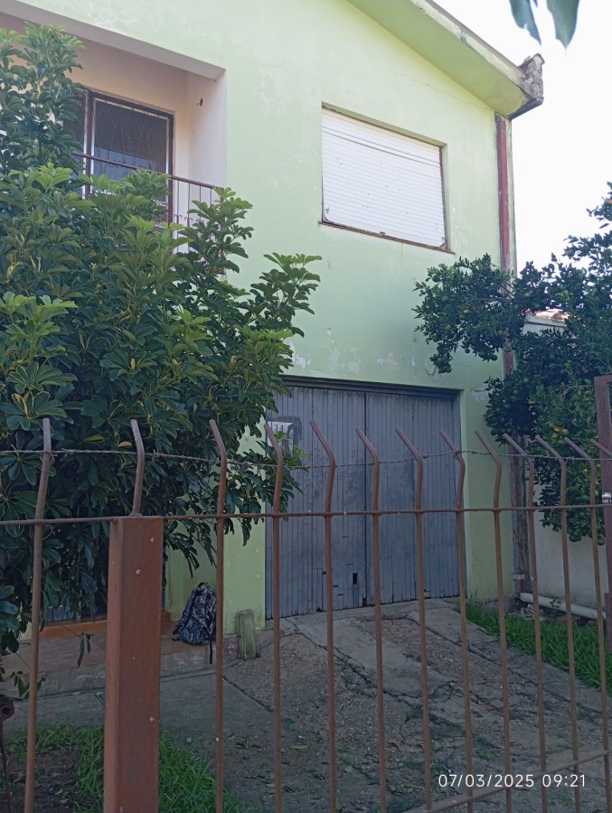 Casa para Venda, em Cachoeira do Sul, bairro RIO BRANCO, 5 dormit�rios, 2 banheiros, 1 vaga