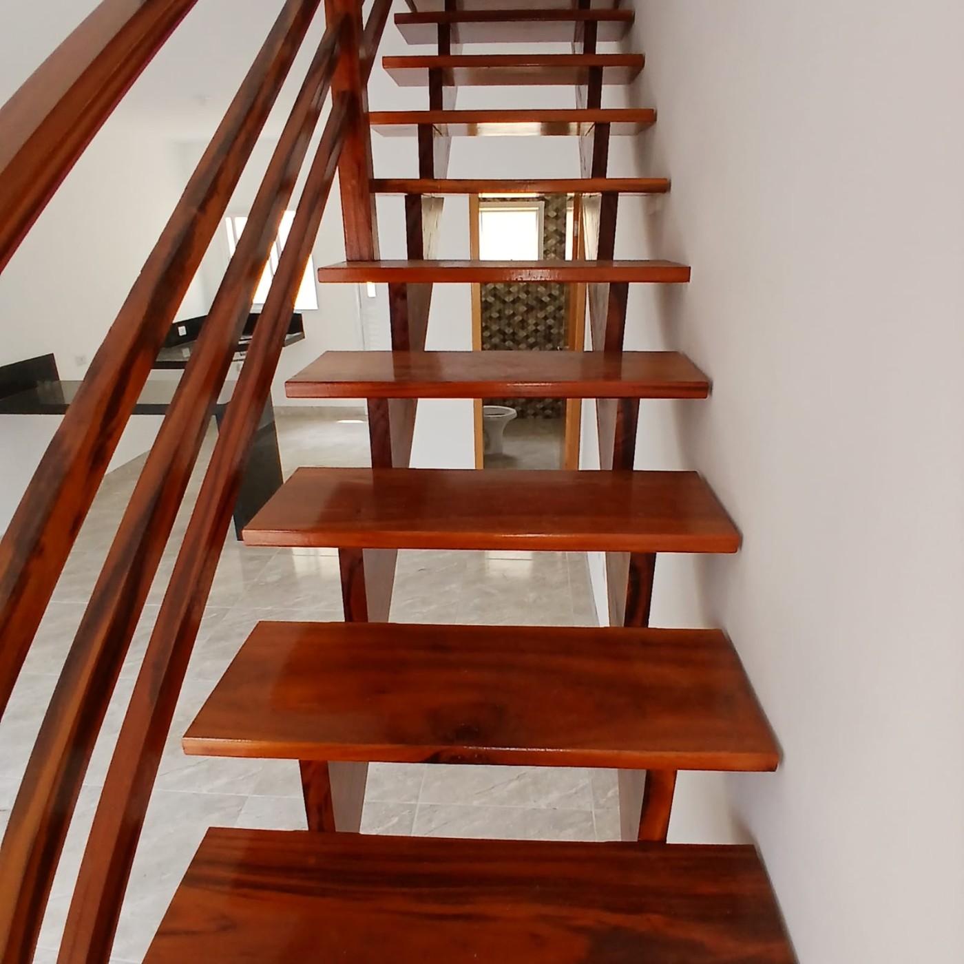 Escada de madeira