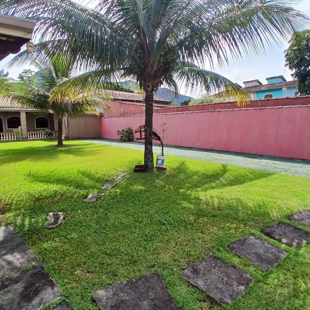 Jardim frente casa e ed�cula