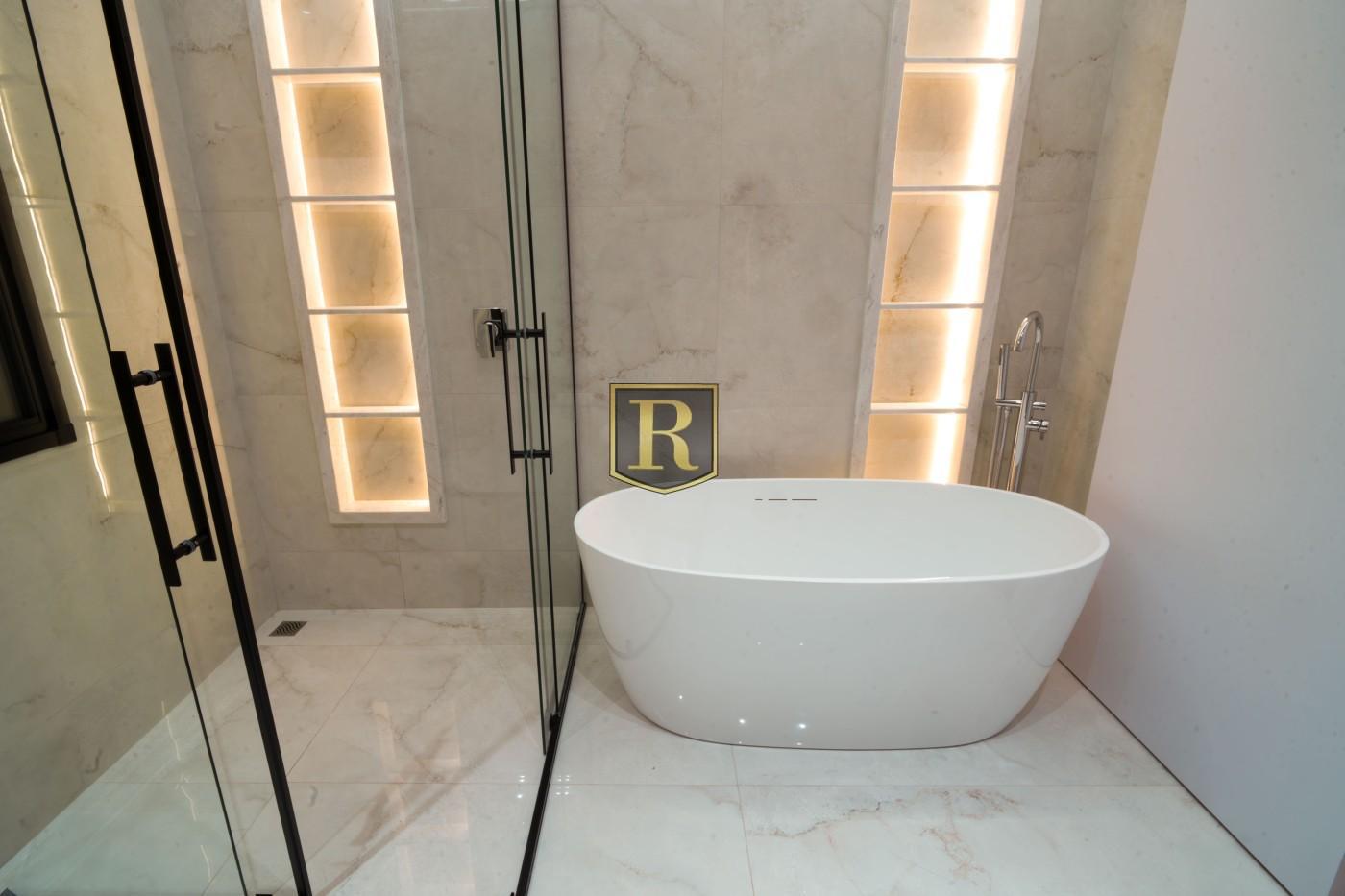 Wc Su�te Master - Banheira de Imers�o