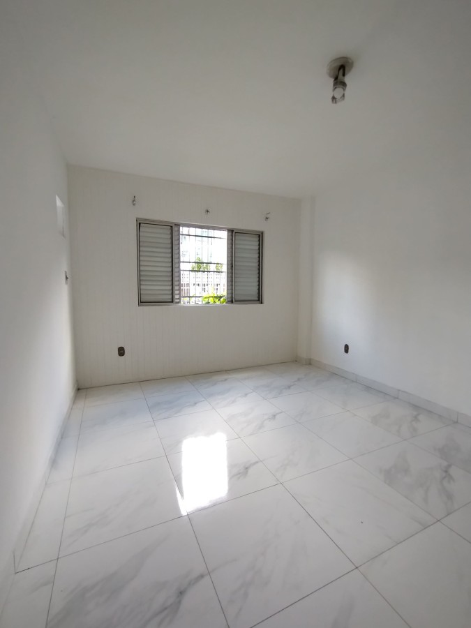 Quarto 2 (frente)