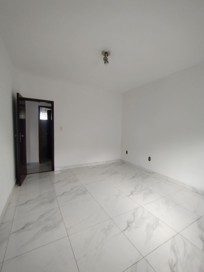 Quarto 2 (frente)