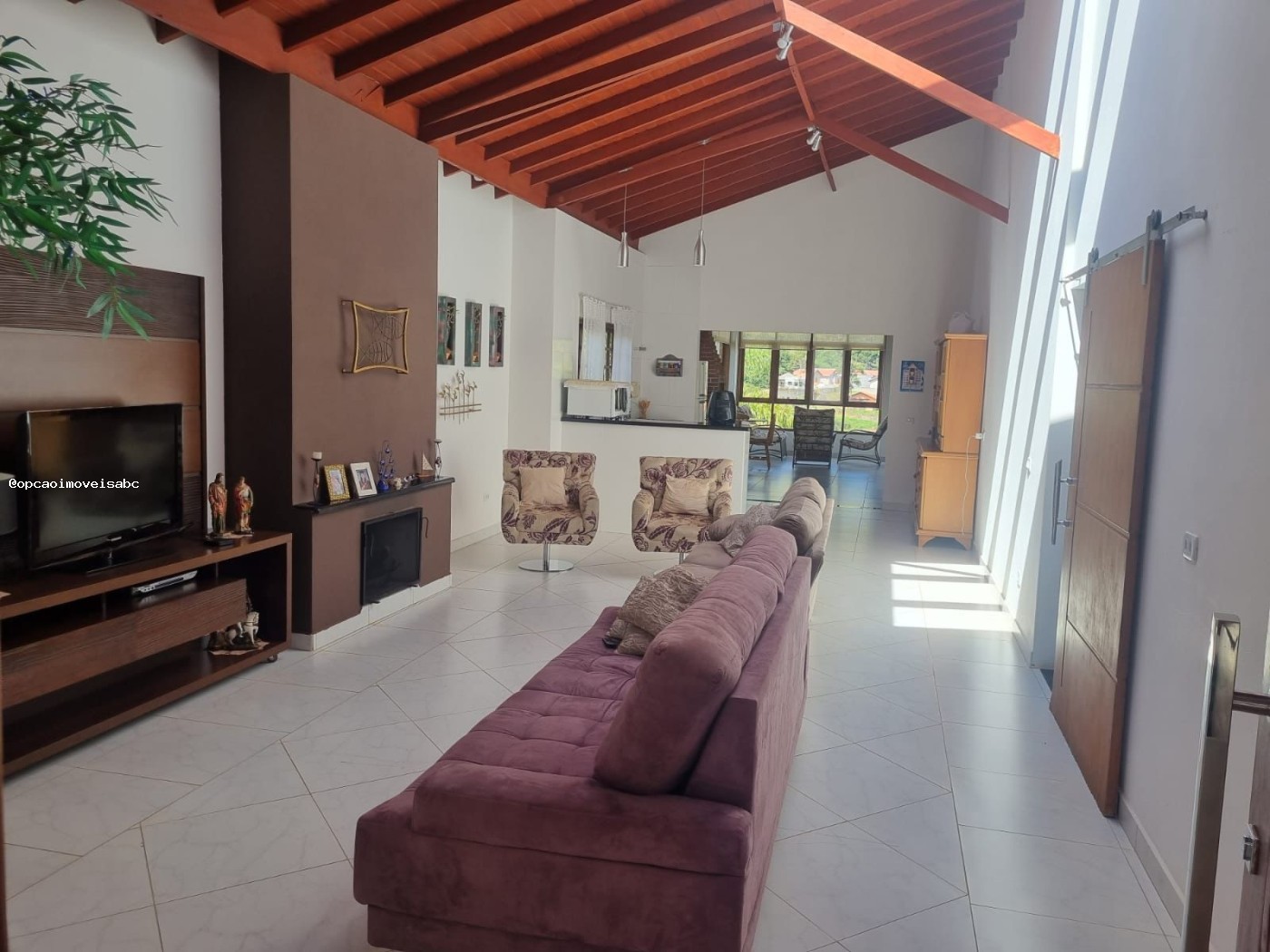 Casa Rural para Venda, em Parais�polis, bairro , 3 dormit�rios, 4 banheiros, 3 su�tes, 4 vagas