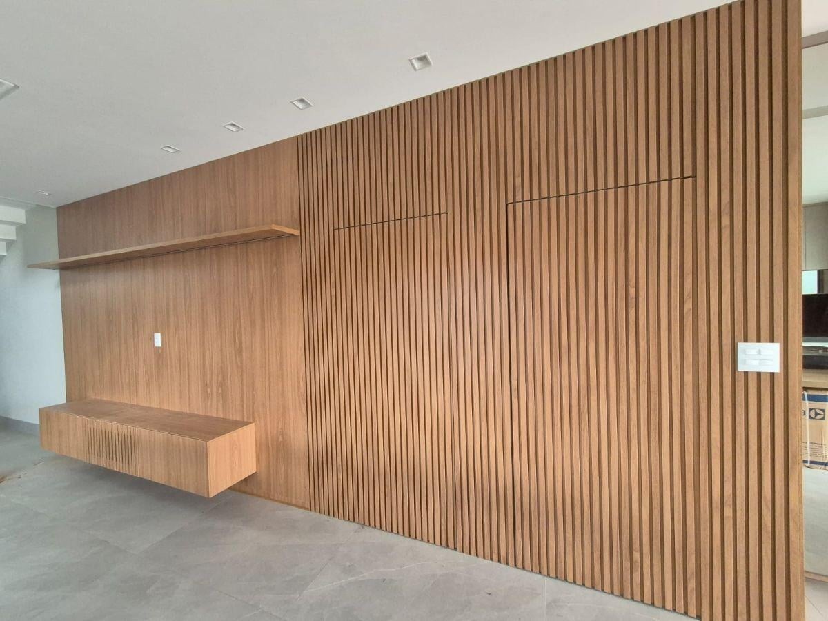 Casa de 280 m área construída no gran park vespasiano