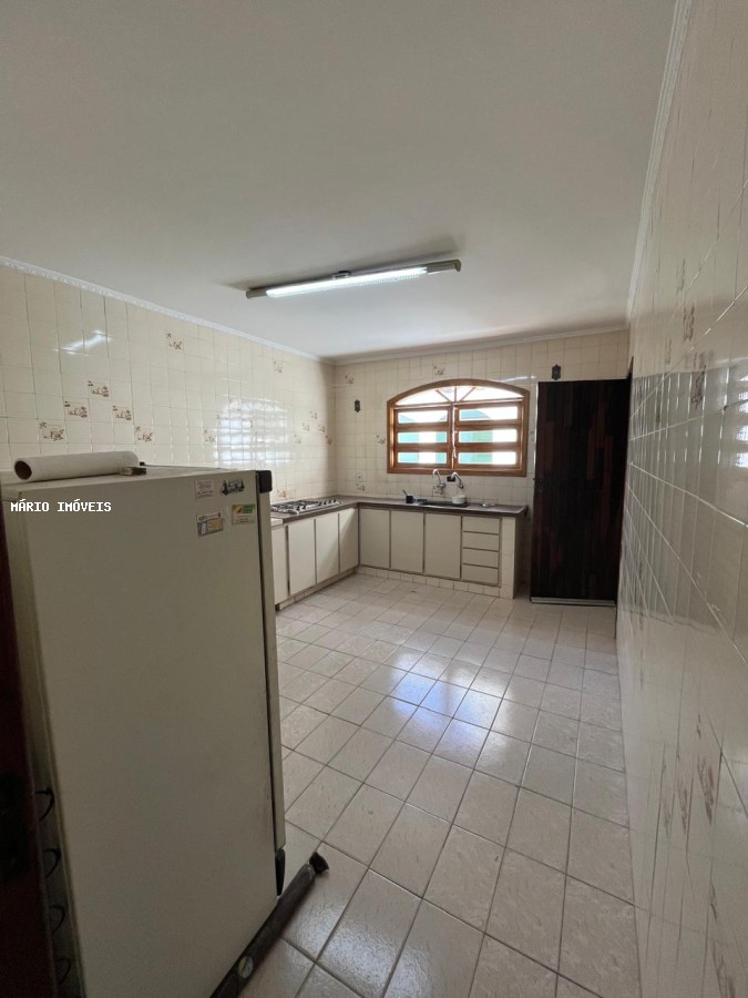 Casa / Sobrado