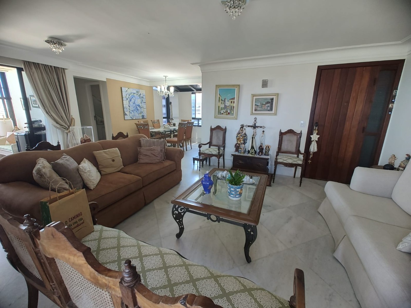 Apartamento para Venda, em Salvador, bairro Aquarius, 4 dormit�rios, 4 banheiros, 2 su�tes, 4 vagas