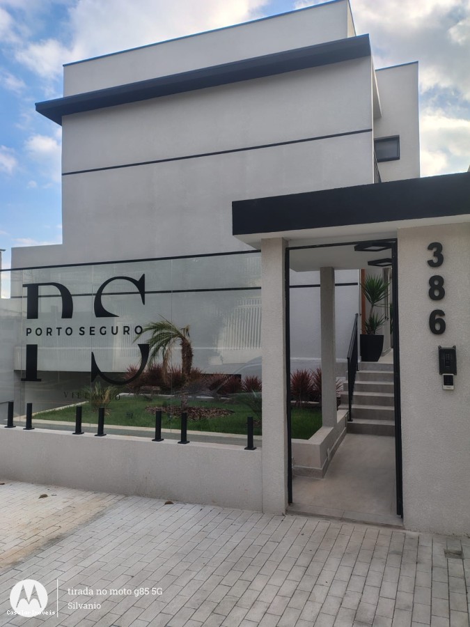 Casa em Condom�nio