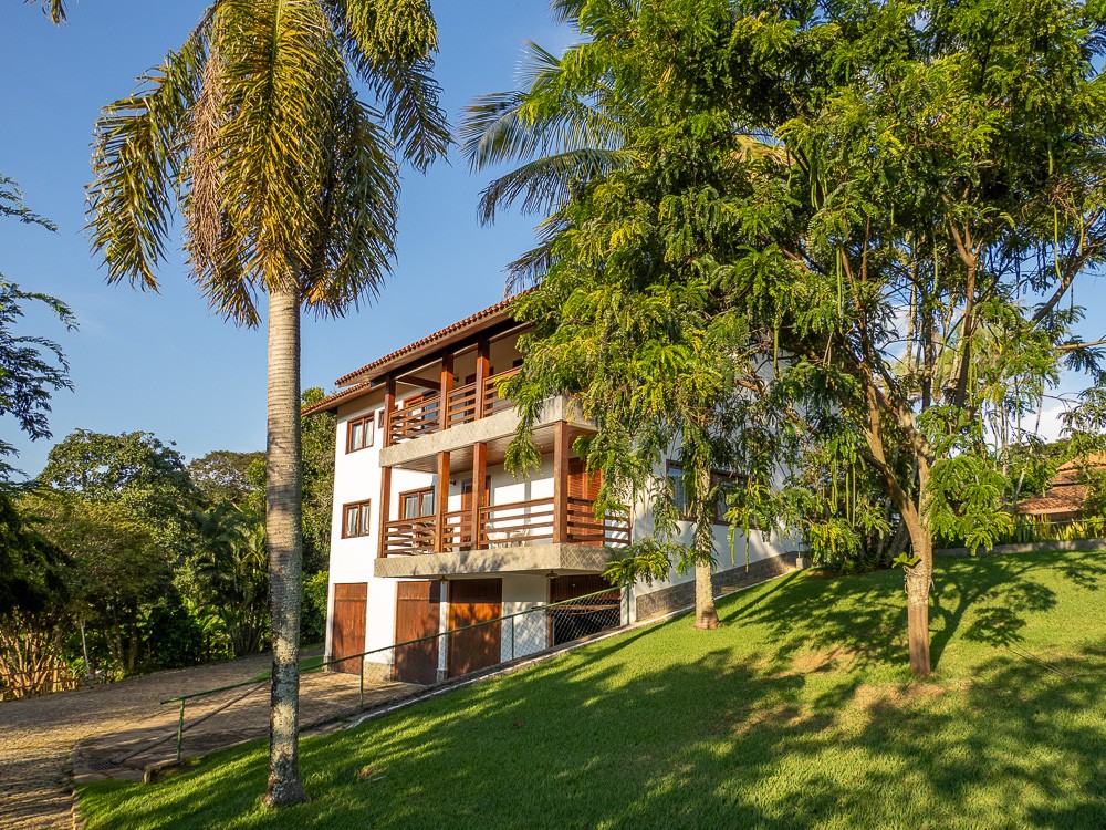 VISTA EXTERNA DA CASA
