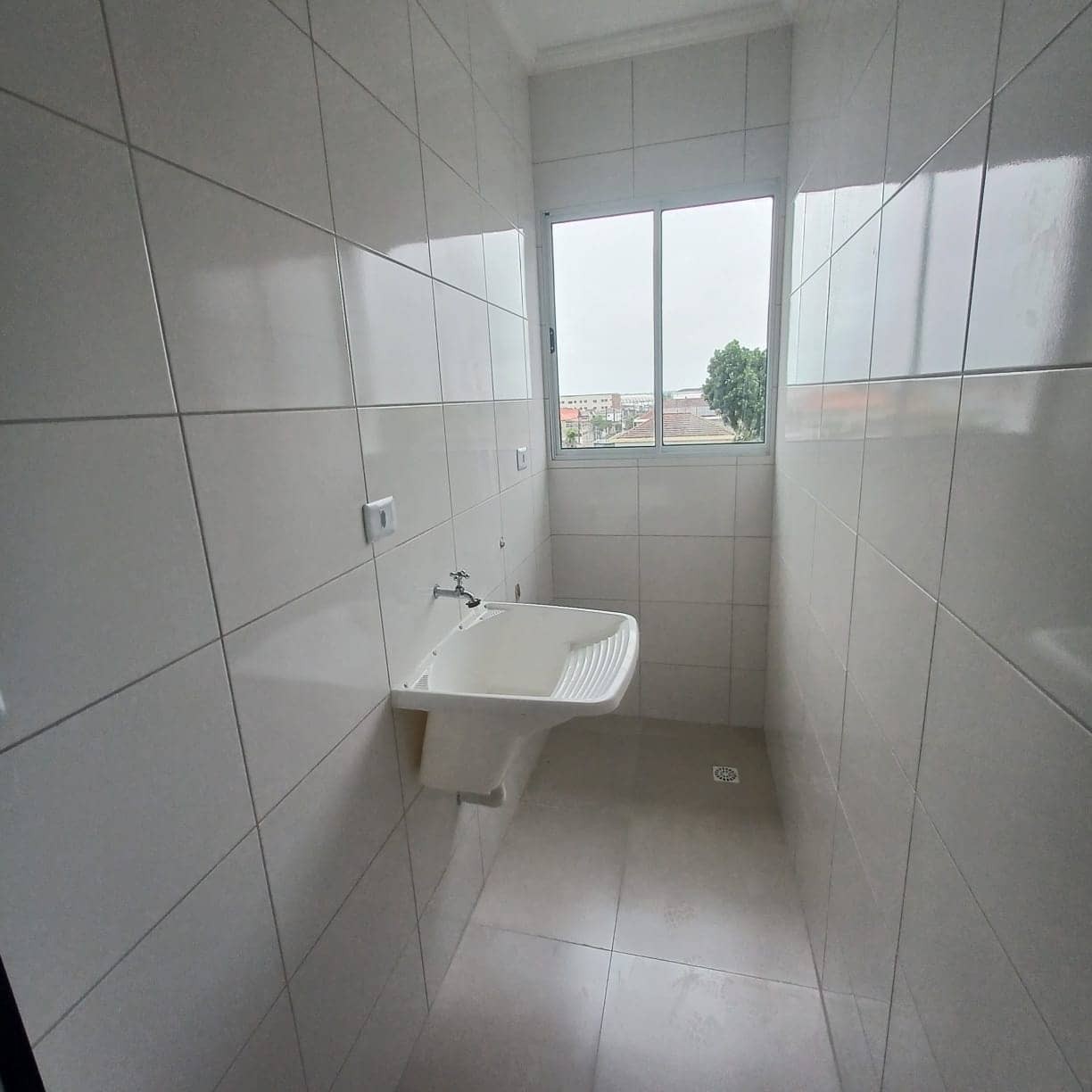 area-de-serviço-apartamento-2-quartos-com-garagem-São-Vicente-esplanda-dos-barreiros