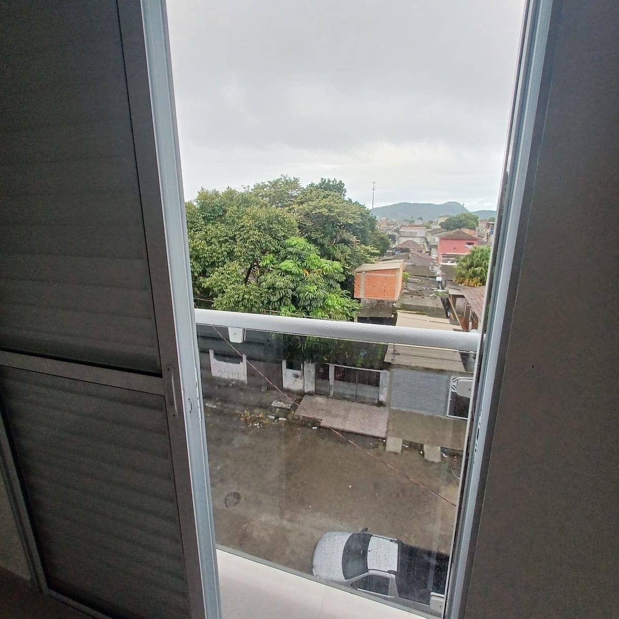 sacada-apartamento-2-quartos-com-garagem-São-Vicente-esplanda-dos-barreiros