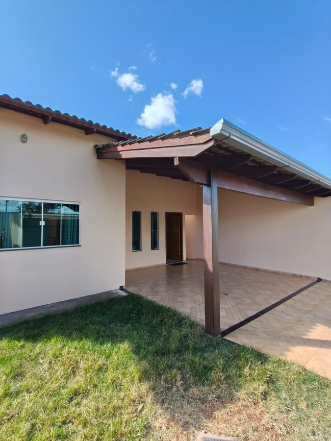 Casa para Venda, em An�polis, bairro , 3 dormit�rios, 2 banheiros, 1 su�te, 2 vagas
