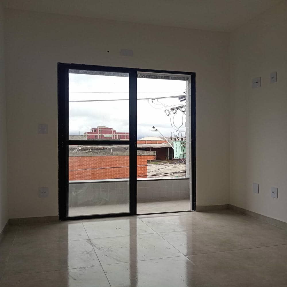 porta-balcao-apartamento-2-quartos-com-suite-beira-mar-sao-vicente