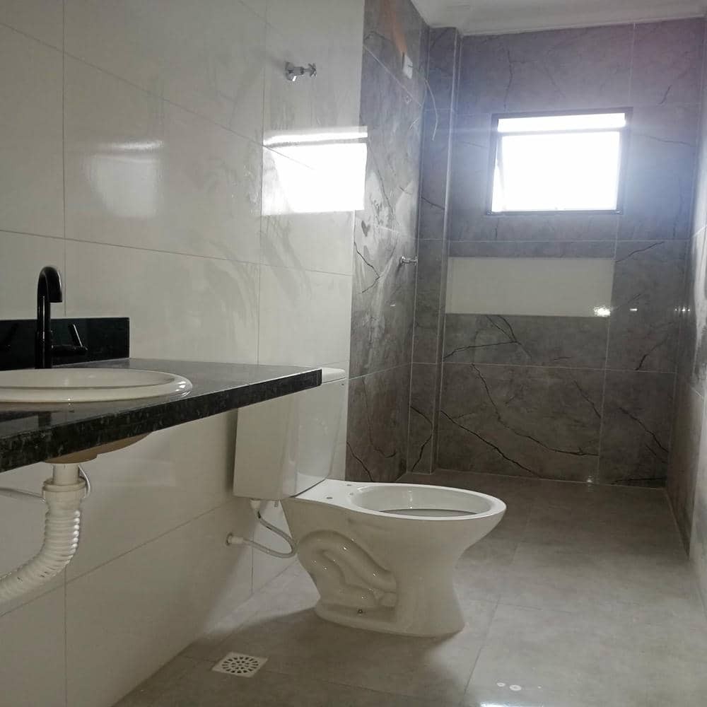 banheiro-social-apartamento-2-quartos-beira-mar-sao-vicente