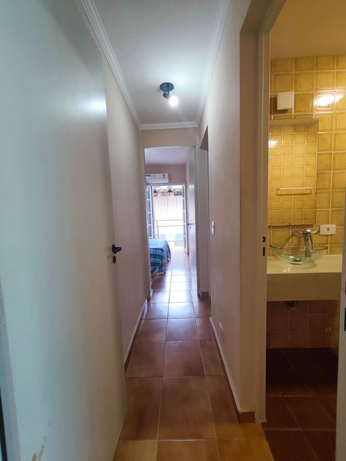 CORREDOR DE ACESSO AOS DORMITÓRIOS