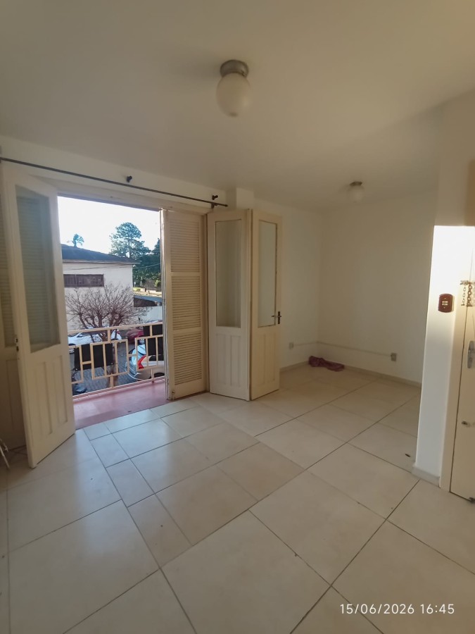 Apartamento para Loca��o, em Cachoeira do Sul, bairro SANTO ANTONIO, 1 dormit�rio, 1 banheiro, 1 vaga