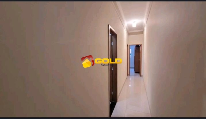 Casa para Venda, em Uberl�ndia, bairro Novo Mundo, 2 dormit�rios, 2 banheiros, 1 su�te, 1 vaga