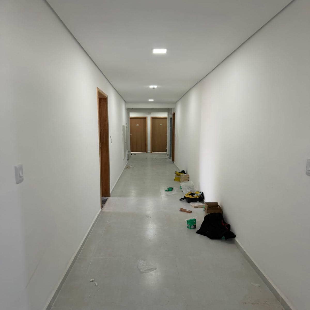 corredor-apartamento-2-quartos-rio-branco-sao-vicente