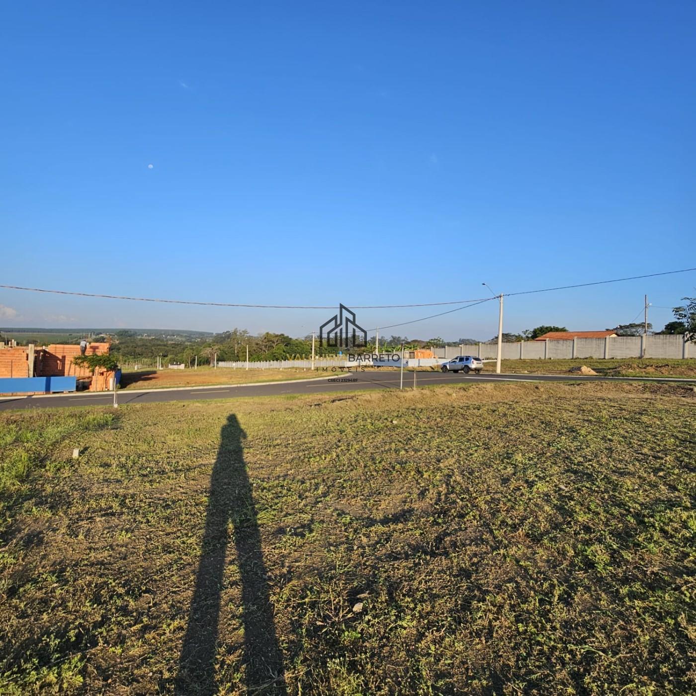 vista do fundo do lote
