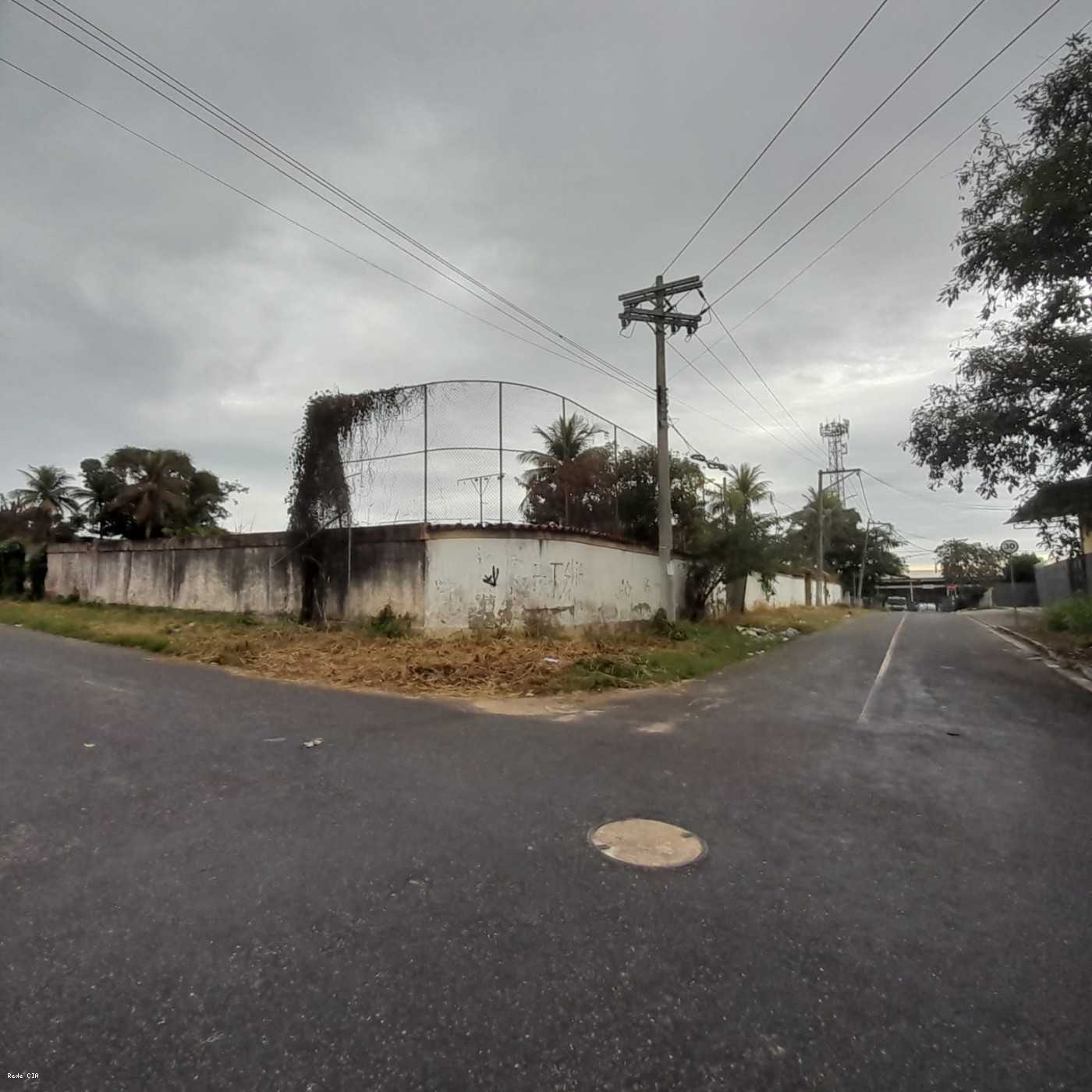 Esquina, Rua Carlota A. de Lima e Rua Itaipé