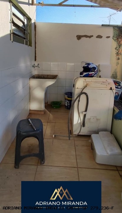 AREA SERVI�O