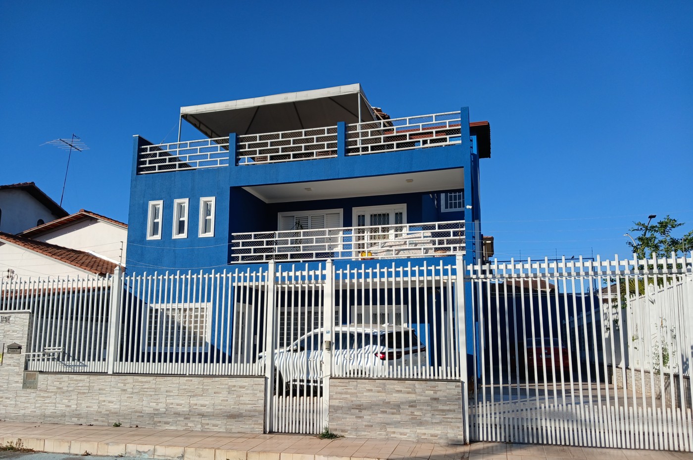 Casas 5 Quartos ou + para Venda, em RA X Guar�, bairro GUAR� II, 5 dormit�rios, 4 banheiros, 2 su�tes, 6 vagas