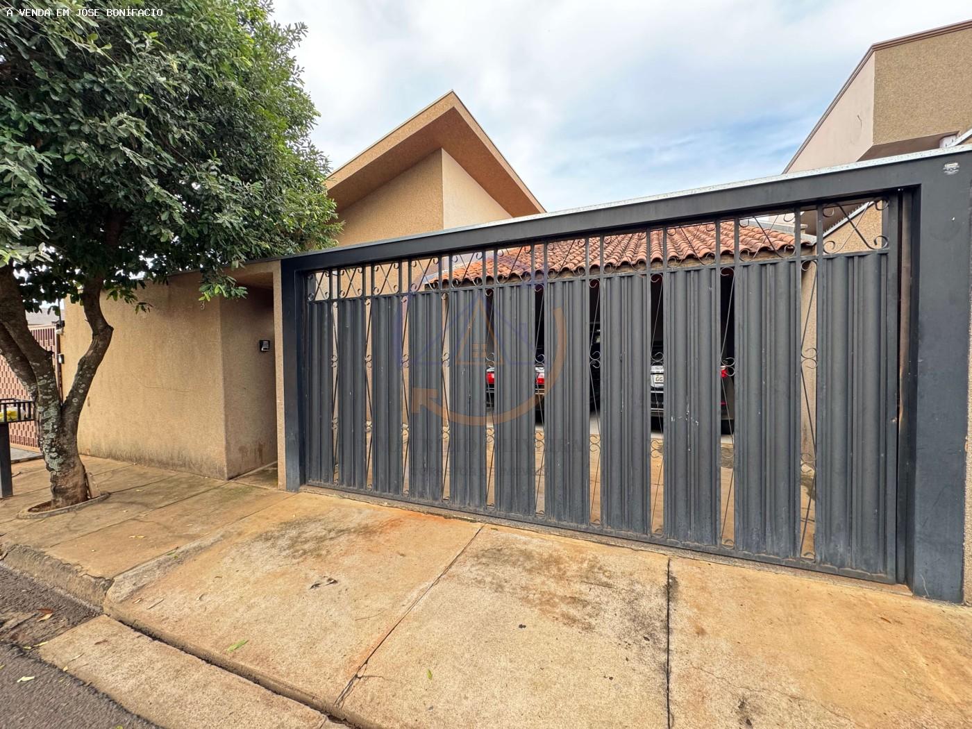 Casa a venda em José Bonifácio