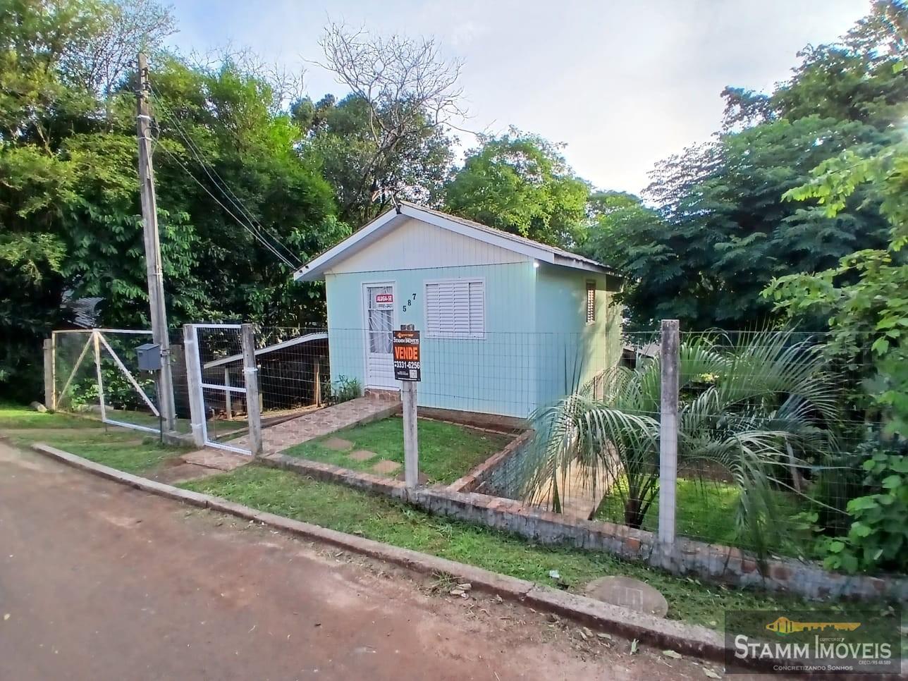 Casa para Venda, em Carazinho, bairro Centro, 3 dormit�rios, 2 banheiros, 1 vaga