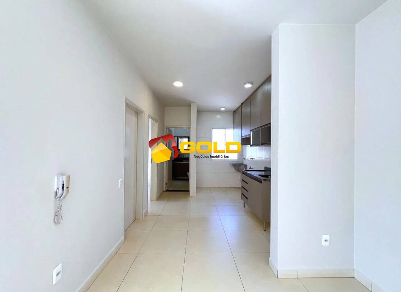 Apartamento para Loca��o, em Uberl�ndia, bairro Jardim Holanda, 2 dormit�rios, 2 banheiros, 1 su�te, 1 vaga