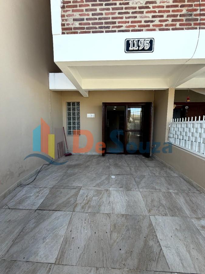 Duplex para Venda, em Tramanda�, bairro Centro, 2 banheiros, 2 su�tes