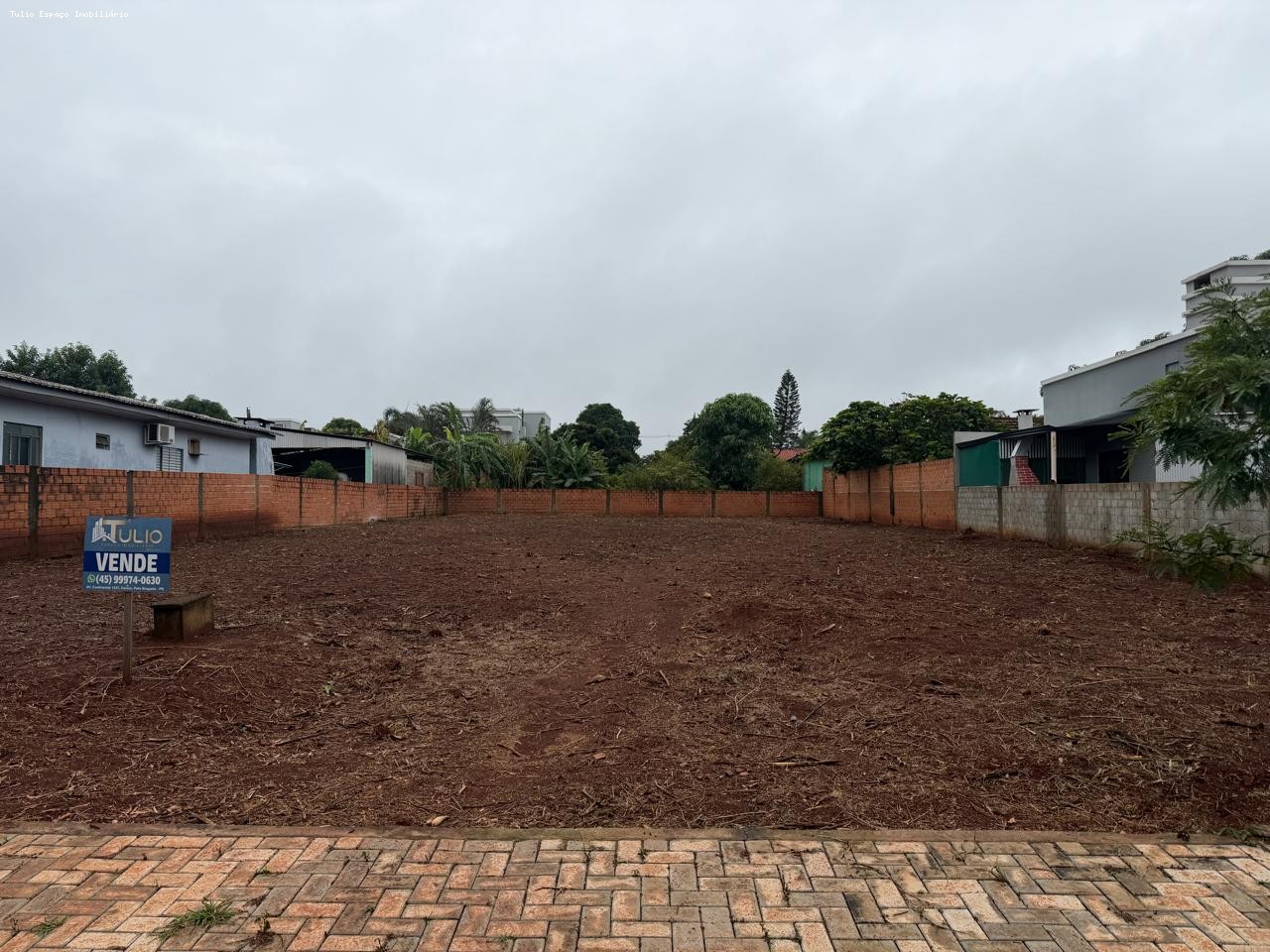 Lote com 800 m� Terreno para Venda - Pato Bragado, centro