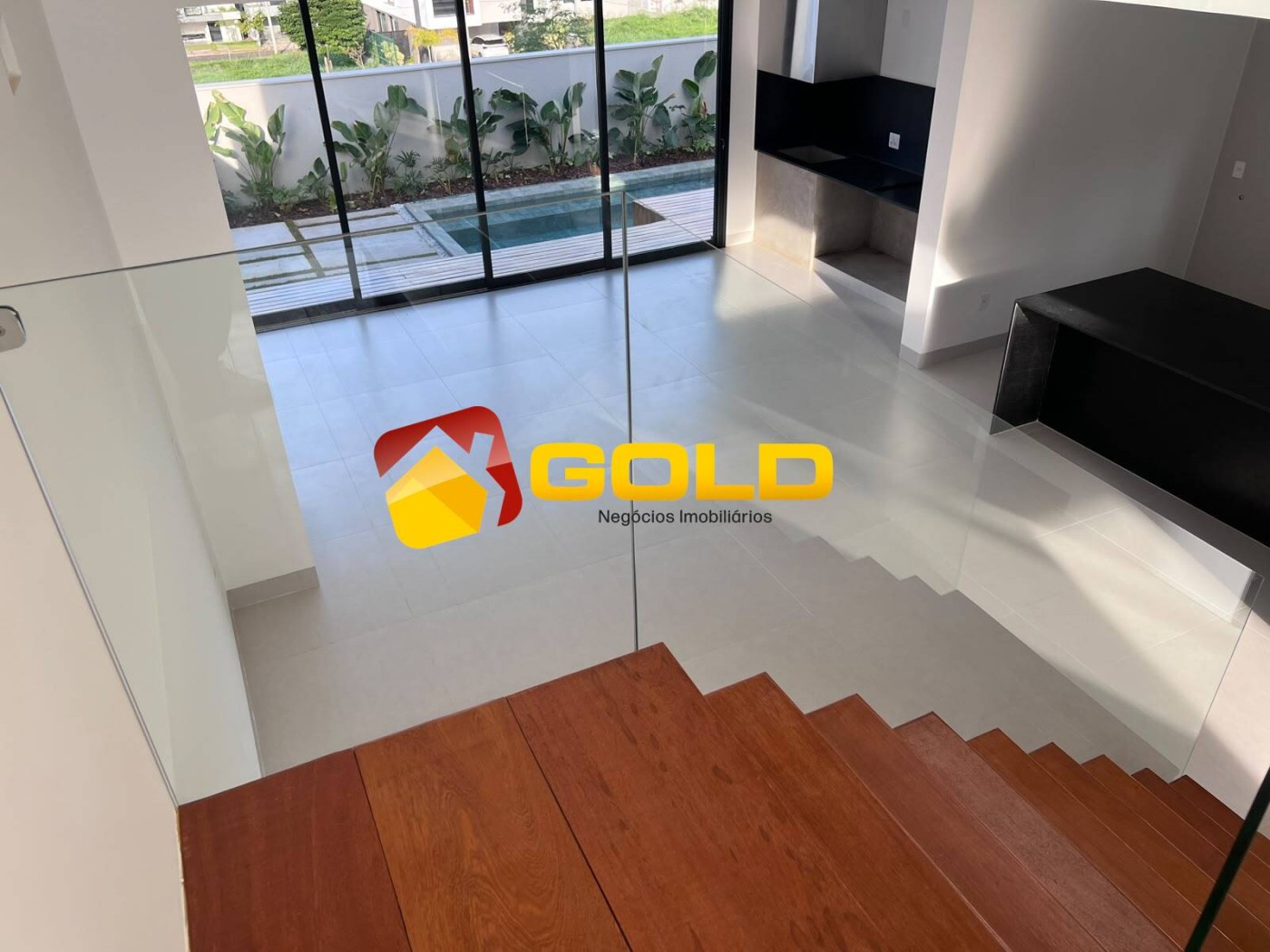 Casa em Condom�nio para Venda, em Uberl�ndia, bairro Granja Marileusa, 4 dormit�rios, 5 banheiros, 3 su�tes, 3 vagas