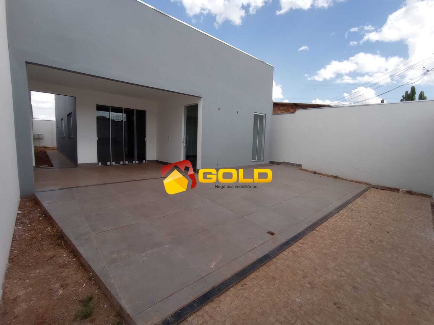 Casa para Venda, em Uberl�ndia, bairro S�o Bento, 3 dormit�rios, 2 banheiros, 1 su�te, 2 vagas