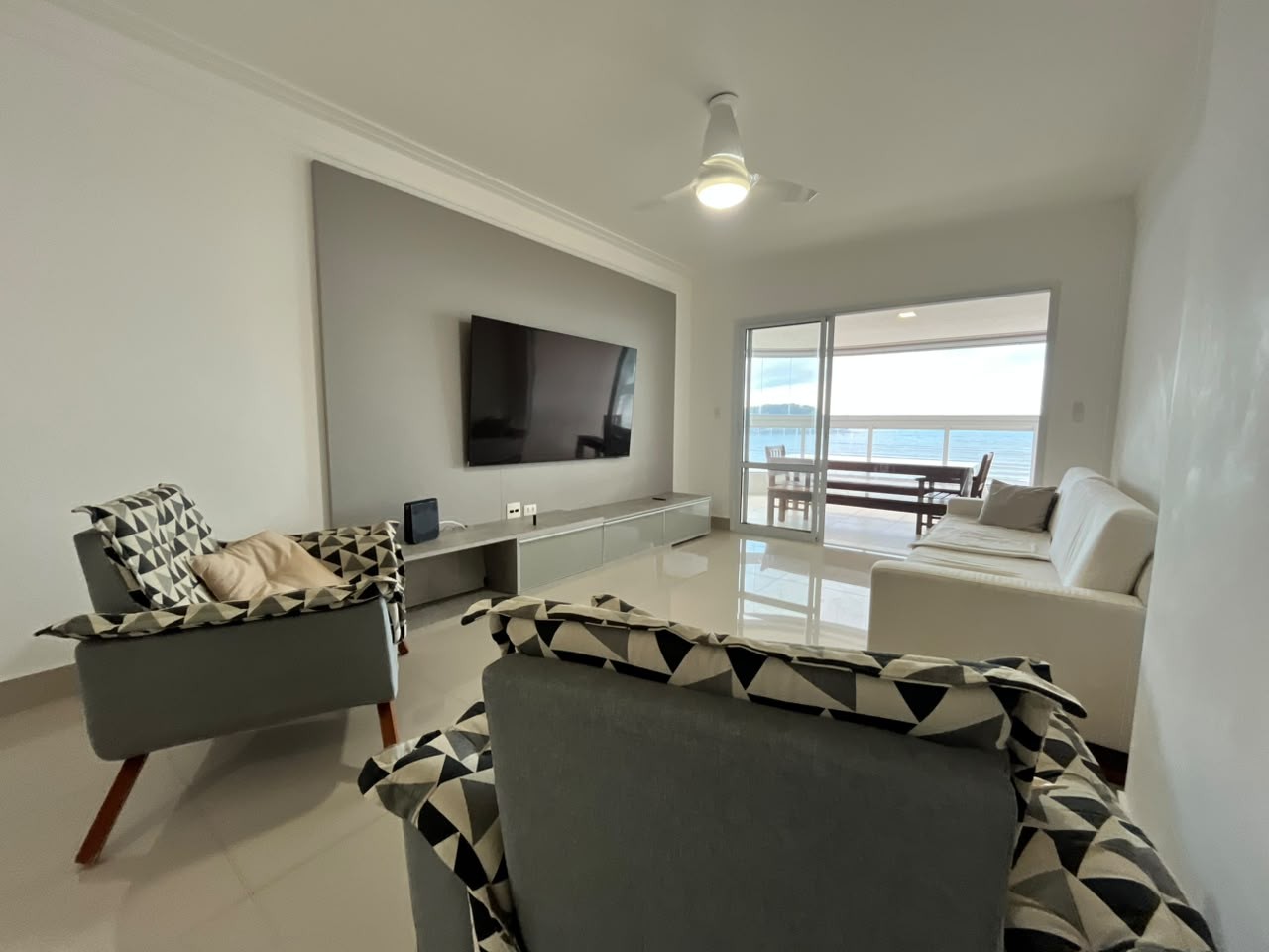 Apartamento para Venda, em Praia Grande, bairro Canto do Forte, 4 dormit�rios, 5 banheiros, 2 su�tes, 3 vagas
